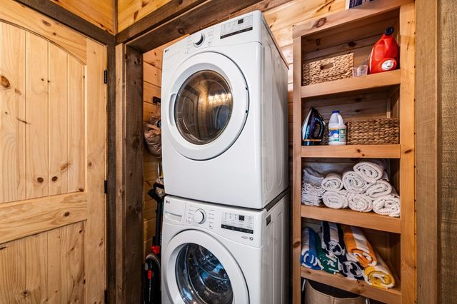 531 Old Gravel Road, Mccaysville, GA 30555