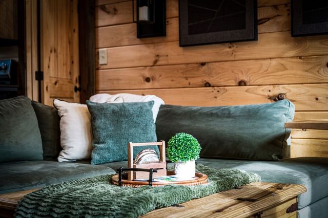 531 Old Gravel Road, Mccaysville, GA 30555