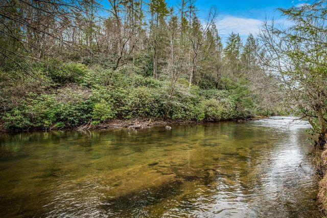 531 Old Gravel Road, Mccaysville, GA 30555