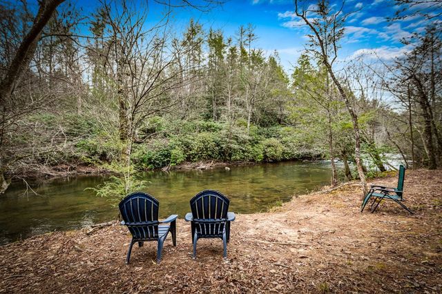 531 Old Gravel Road, Mccaysville, GA 30555