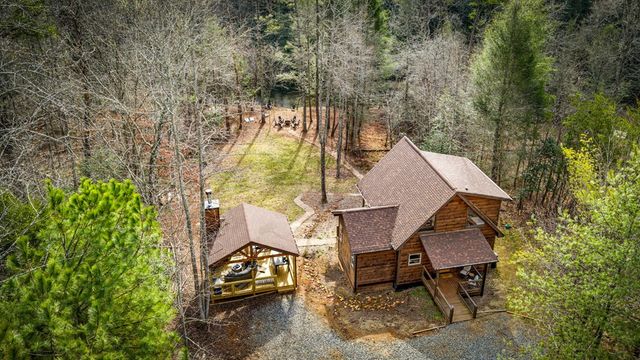 531 Old Gravel Road, Mccaysville, GA 30555