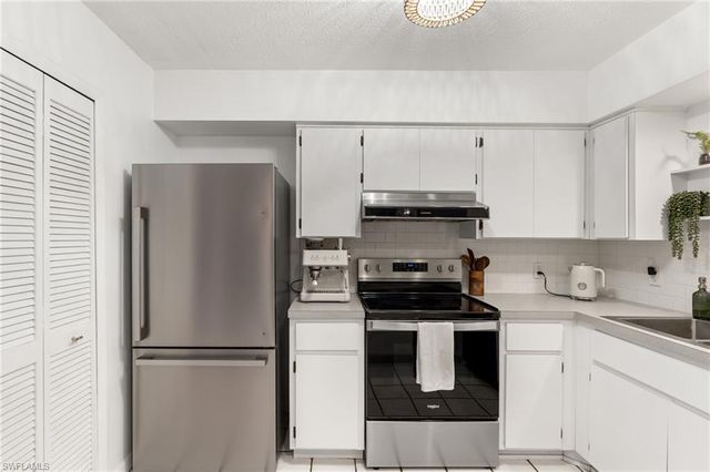 1030 13th ST SW, Naples, FL 34117