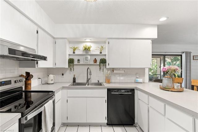 1030 13th ST SW, Naples, FL 34117