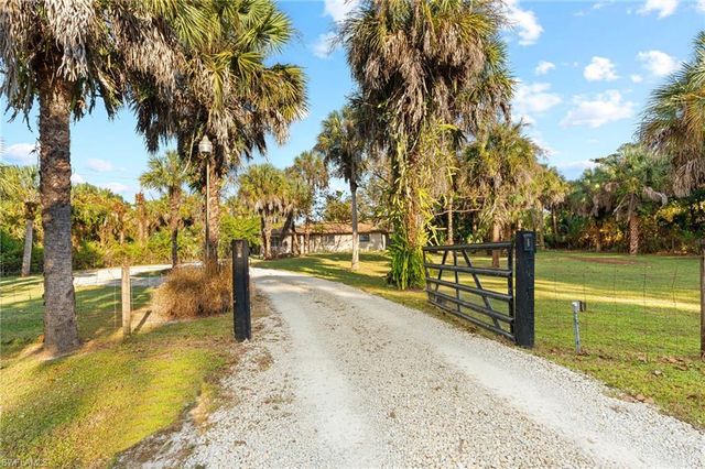 1030 13th ST SW, Naples, FL 34117