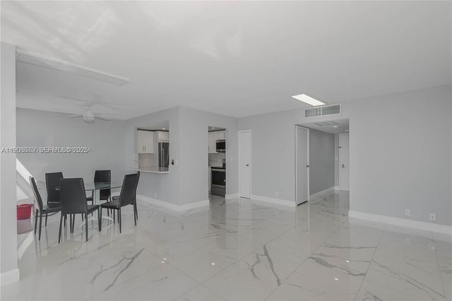 20301 W Country Club Drive 1221, Aventura, FL 33180