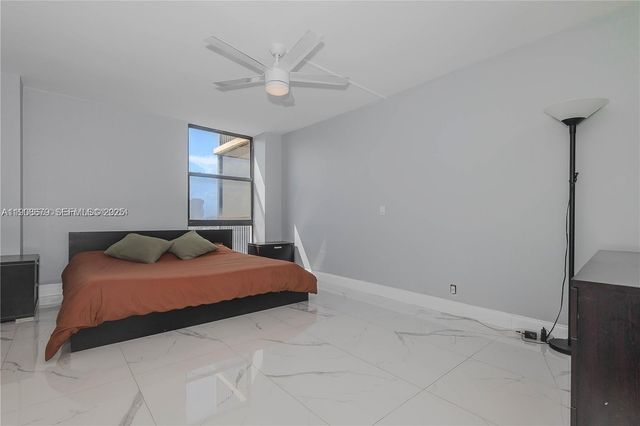 20301 W Country Club Drive 1221, Aventura, FL 33180