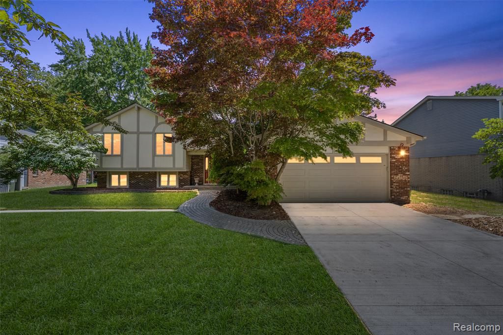 2981 Powderhorn Ridge Road, Rochester Hills, MI 48309