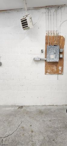 38 Reese Way, Phillipsburg Town, NJ 08865