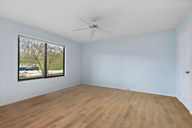 287 Deer Trail Court D, Lake Barrington, IL 60010