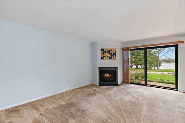 287 Deer Trail Court D, Lake Barrington, IL 60010