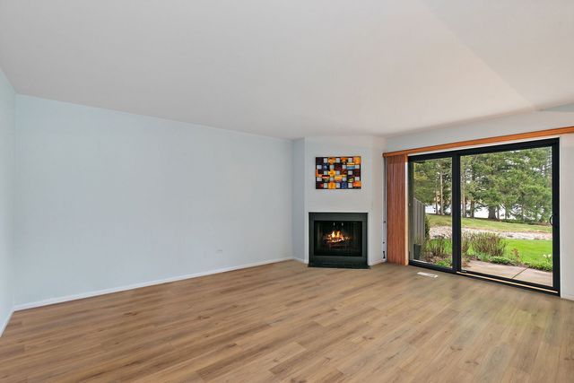287 Deer Trail Court D, Lake Barrington, IL 60010