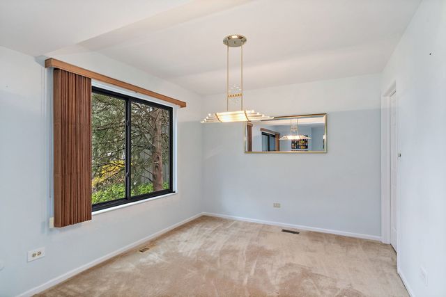 287 Deer Trail Court D, Lake Barrington, IL 60010
