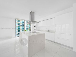 300 Sunny Isles Blvd 4-701, Sunny Isles Beach, FL 33160