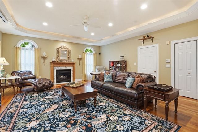 46 Gloria Drive, Westfield, MA 01085