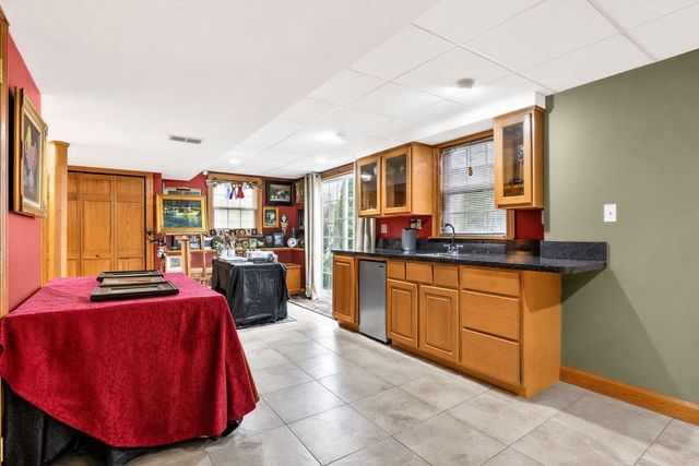 46 Gloria Drive, Westfield, MA 01085