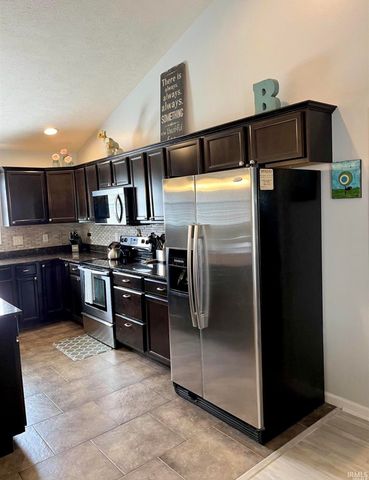 1834 Sandal Way, Newburgh, IN 47630