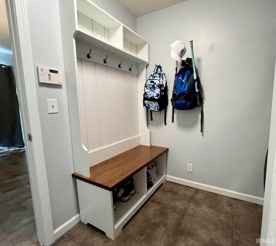 1834 Sandal Way, Newburgh, IN 47630