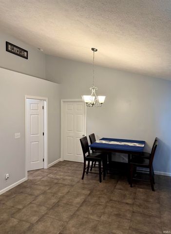 1834 Sandal Way, Newburgh, IN 47630
