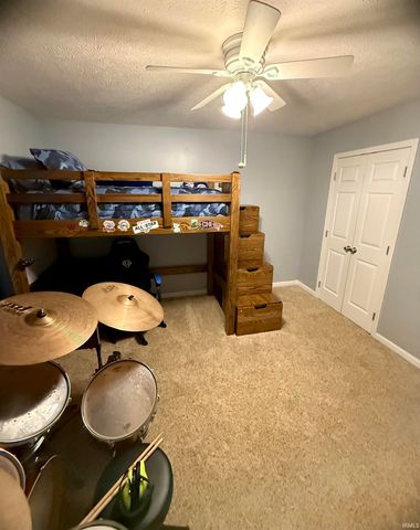 1834 Sandal Way, Newburgh, IN 47630