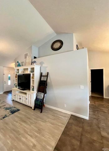1834 Sandal Way, Newburgh, IN 47630