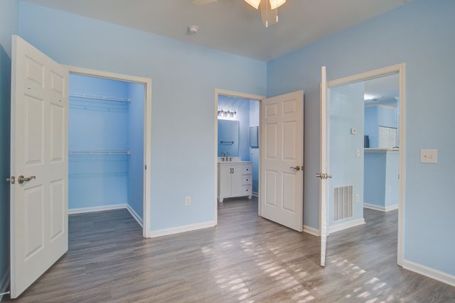 45 Sycamore Avenue 414, Charleston, SC 29407