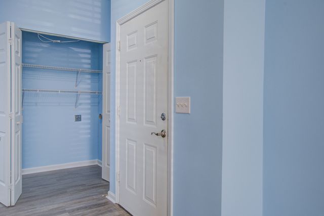 45 Sycamore Avenue 414, Charleston, SC 29407