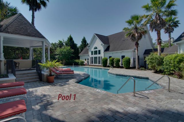 45 Sycamore Avenue 414, Charleston, SC 29407