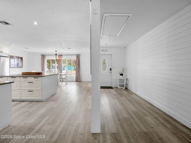 921 S Orlando Avenue, Cocoa Beach, FL 32931