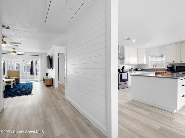 921 S Orlando Avenue, Cocoa Beach, FL 32931