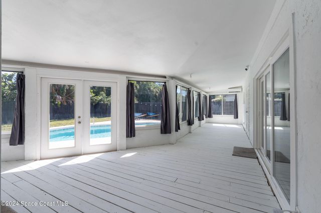 921 S Orlando Avenue, Cocoa Beach, FL 32931