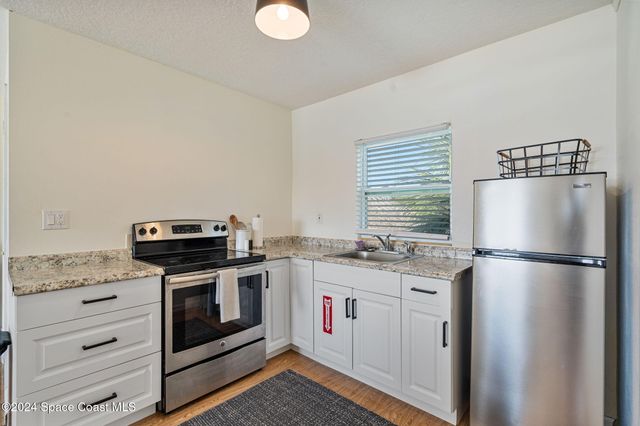 921 S Orlando Avenue, Cocoa Beach, FL 32931