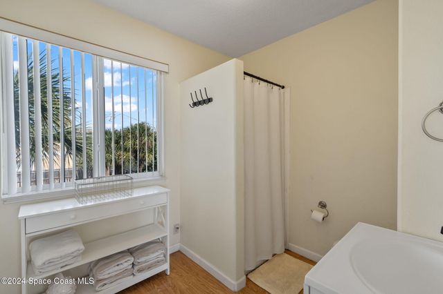 921 S Orlando Avenue, Cocoa Beach, FL 32931