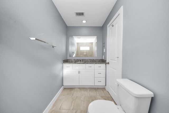 618 Maple Way A, Houston, TX 77015