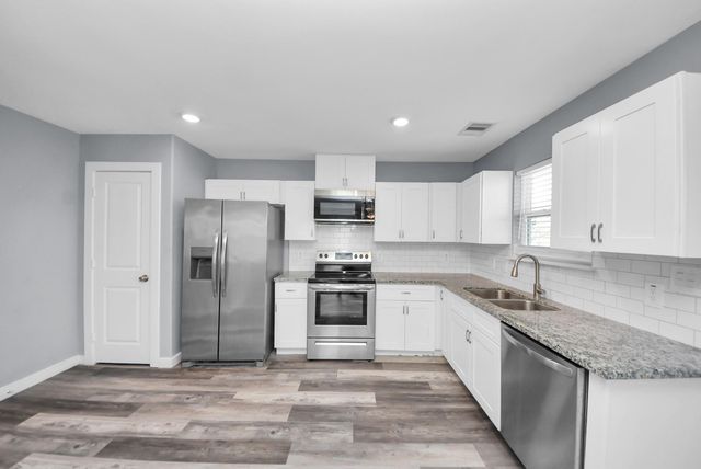 618 Maple Way A, Houston, TX 77015