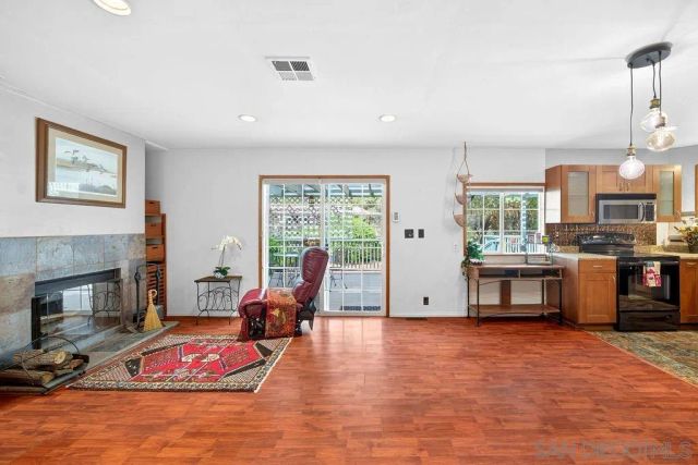 8975 Lawrence Welk Dr SPC 451 451, Escondido, CA 92026