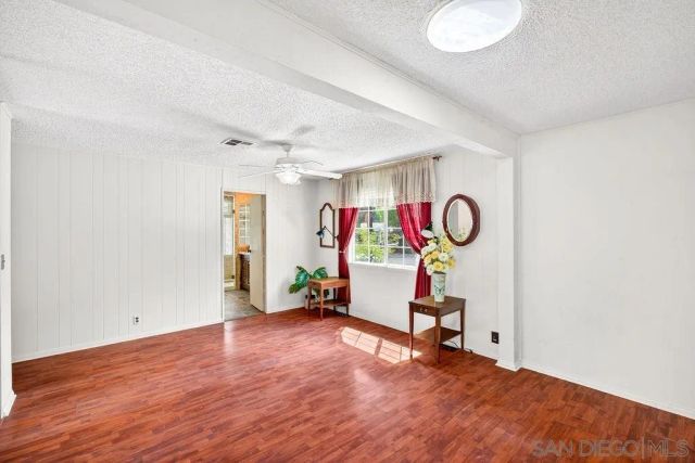 8975 Lawrence Welk Dr SPC 451 451, Escondido, CA 92026