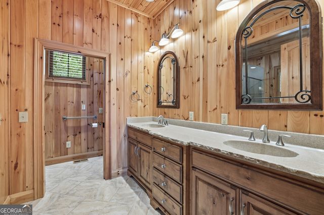 95 Marshall Lane, Tiger, GA 30576
