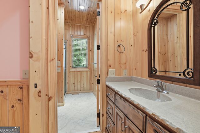 95 Marshall Lane, Tiger, GA 30576