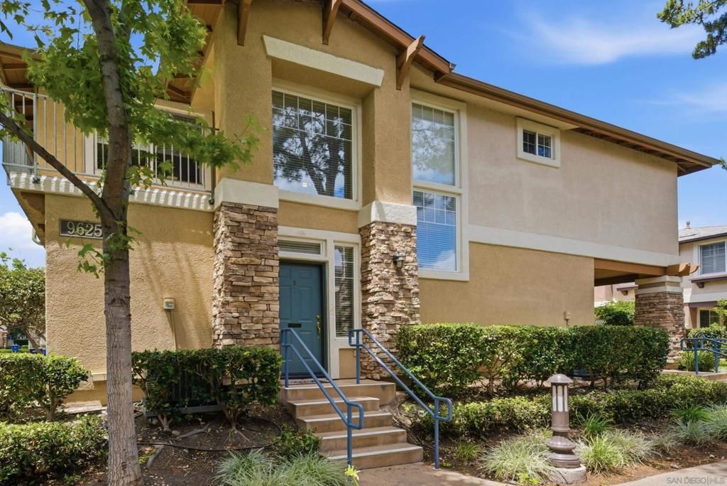 9625 W Canyon Terrace 2, San Diego, CA 92123