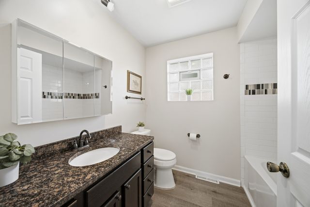 11857 S Lawler Avenue, Alsip, IL 60803