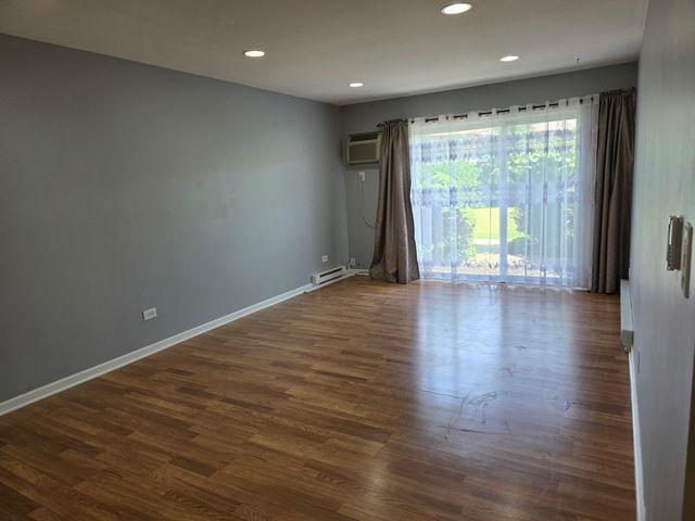 836 E OLD WILLOW Road 109, Prospect Heights, IL 60070