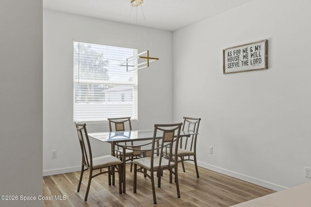 790 Haryestor Avenue SW, Palm Bay, FL 32908