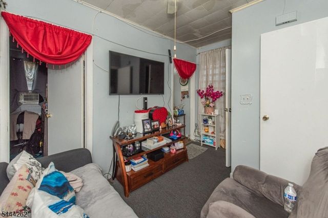 1029 E 19Th St, Paterson City, NJ 07501