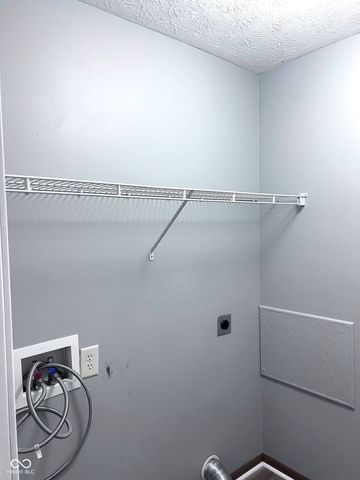 4195 Knollwood Court, Franklin, IN 46131