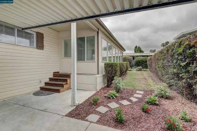 2287 Dalis Dr, Concord, CA 94520