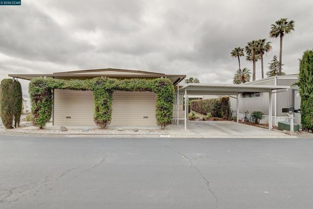 2287 Dalis Dr, Concord, CA 94520