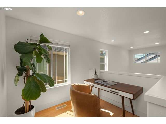 10060 Sw FOXTROT Ter, Beaverton, OR 97008