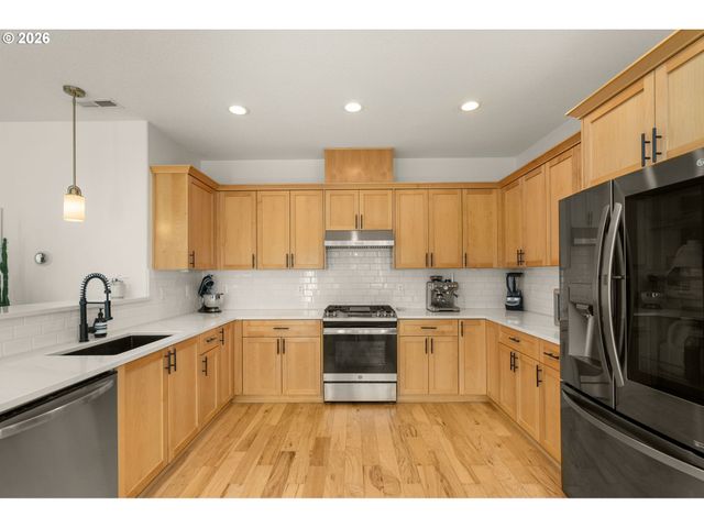 10060 Sw FOXTROT Ter, Beaverton, OR 97008