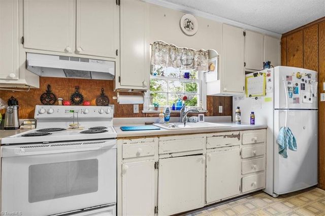 5822 RuralView Road, Gibsonville, NC 27249
