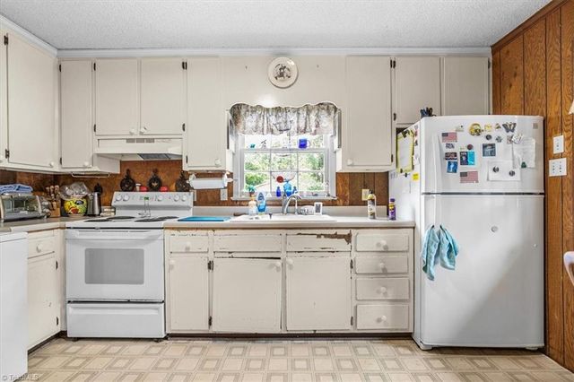 5822 RuralView Road, Gibsonville, NC 27249